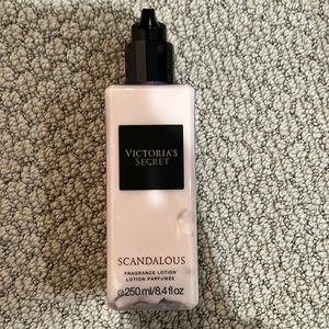 Victoria’s Secret Scandalous lotion 8.4 fl oz
Discontinued